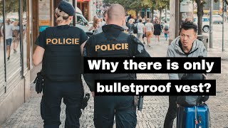 [Why there is only bulletproof vest?] Shooting center mass