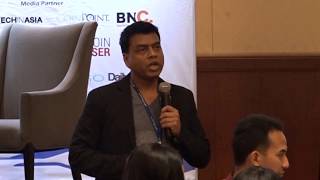 OiX.Global founder Sinha Santos speaking at BlockJakarta