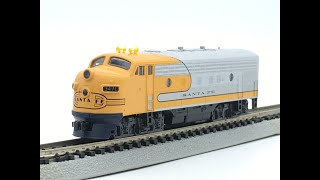 N Scale Kato Santa Fe EMD F7A Yellow Bonnet Diesel Locomotive Demo