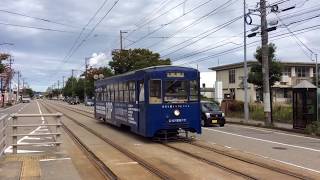 2017.10.7(土)12:19 万葉線能町口停留場 (デハ7070形7076、高岡行き)