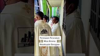 Persiapan Perarakan Misa Krisma Gereja Katolik