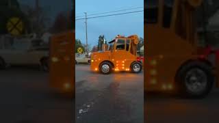 How to roll out in the Hay Squeeze #truck #driver #agriculture #farming #machine #hay #equipment