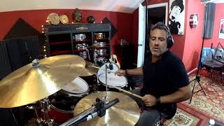 Rich Redmond performs \