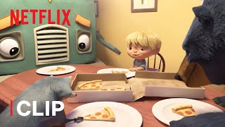 Hank’s First Slumber Party… with Pizza! 🍕 Trash Truck | Netflix Jr