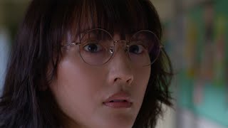 綾瀬はるか、メガネ＆つなぎ姿で夜の街を走り抜ける　映画「ルート29」特報映像が公開