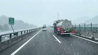 Car window-finestrino dell'auto -車窓 / Koka in the snow 雪の甲賀 甲賀土山IC〜亀山西JCT(新名神高速道路上り) 2025.2.24