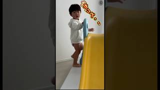 こうやって下の子はどんどん強くなる🔥 #2児の母 #2歳差育児 #ワンオペ育児