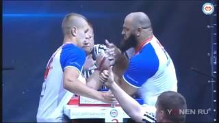 Amazing arm wrestling match! 70 kg ukrainian wins vs 110kg muslim