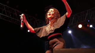 Tu cheez badi hai mast by Neha Kakkar live Jaipur 16 july 2017