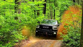 램 트럭 오프로드 (RAM 2500 Power Wagon Offroading)