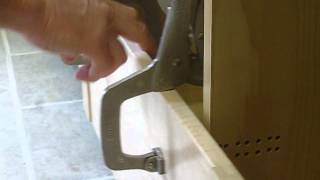 ACCURIDE 3832EC Easy Close drawer slide - Closing Action 2