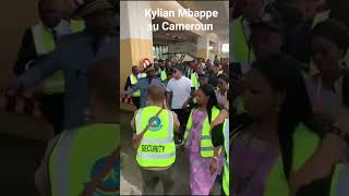 l'arrivée de #Kylian #mbappe Au #Cameroun est incroyable 😱 #football  #realmadrid #toutlemonde #PSG