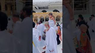 MashaAllah Shuja first time performing Umrah with Dada Abbu #mashaallah #socute #naat #umrah #allah🕋