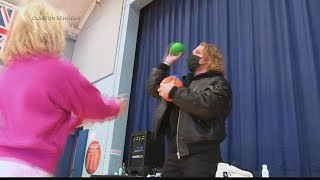 Cardinals star pinch hits as a substitute teacher at local elementary school