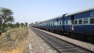 14311 Ala Hazrat Express (via Ahmedabad) try to cover its lost time \u0026 skips Tajnagar station.