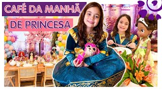 PRESENTES DE ANIVERSÁRIO DA VICTORIA 8 ANOS , MESA DE PRINCESA, CINEMA EM CASA - FLÁVIA CALINA