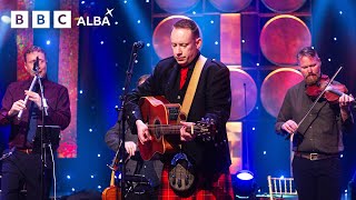Norrie Maciver & Dàimh le Òran na Cloiche - Cèilidh na Bliadhn’ Ùire 2025 | BBC ALBA