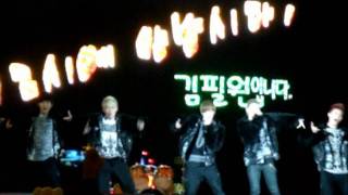 [Fancam] 120218 Block B @ Lotte World (Nanlina  + Wanna Be)