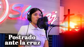 Postrado ante la cruz - Canto de Adoración