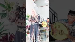 Masyaallah..Suaranya kak Nila Maya Sari Menggelegar..Juara Bintang Qasidah Nasional..