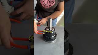 Pneumatic collet chuck expanding mandrel. Air expanding chuck