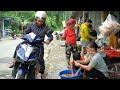 full video the boy was in danger when catching a huge school of fish during the flood season