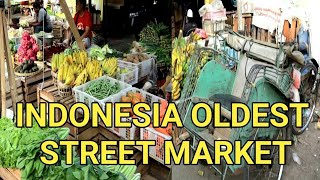 ONE OF THE OLDEST STREET MARKET IN INDONESIA, FRESH FISH, MEAT, VEGETABLE, FRUIT, FOOD