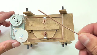 Cómo Hacer Robot de 4 Patas Casero (muy fácil de hacer)