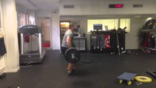 Pansar kör Hang Cleans 3 reps på 95 kg