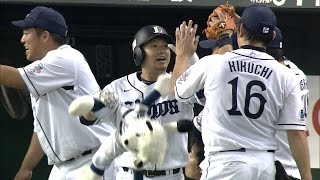 【プロ野球パ】森友哉が逆転の17号2ラン！ えぐい弾道で打球は右翼スタンド一直線 2015/09/28 L-M