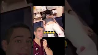 He realized patient is DNR (do not resuscitate) while doing CPR 😂 - Doctor Reacts