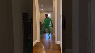 Frog attack toddler #prank kejar kejaran #shortvideo #funny