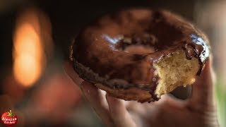 EPIC CRISPY DONUTS IN CHOCOLATE DIP!