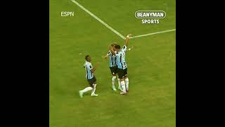 Luis Suarez scores hat-trick at his debut for Gremio in Brazil