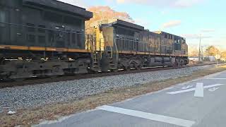 CSX AC44CW/CM44AC Leads M400-21 into Dillon SC pulling hard across the diamond