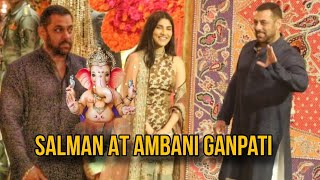 Bhaijaan Arrives At Mukesh Ambani Ganpati | Salman Khan To Take Blessings At Ambani Ganpati Bappa