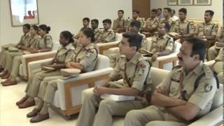 Gujarat CM meets probationary IPS officers