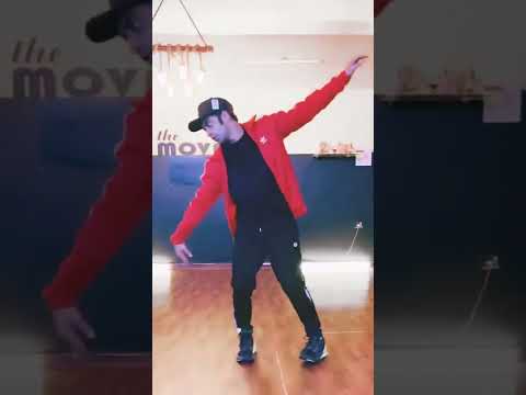 Is sumedh Mudgalkar a dancer?