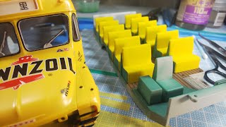 #コムさんプラモデルを作る。ISUZU Bonnet Bus #9 内装