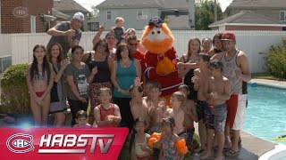 Youppi! crashes a Fan Club member's party