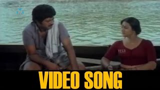 Karimbin Poovinakkare Malayalam Song ||  Karimpinpoovinakkare