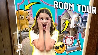 Room Tour! | Hayley LeBlanc