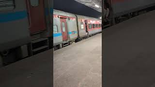 Seemanchal Express arrival at Danapur jn #shorts #train #viral