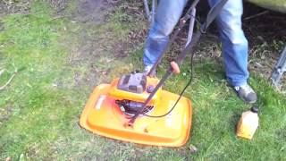 FLYMO L400 2 STROKE PETROL HOVER MOWER 15" BLADE