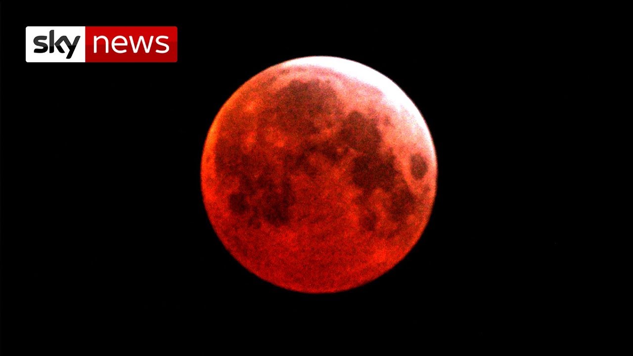 Watch Live As Blood Moon Rises Over The Earth - YouTube