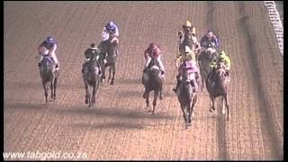 20151113 Greyville Race 5 won by DARK LIABILITY