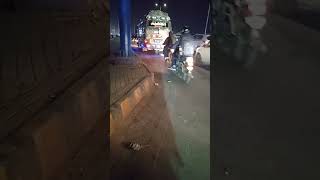 Caught on Camera: The Shocking Chaos on Shahra e Faisal Road