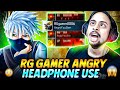 Angry YouTuber kicked his guild's player after losing the match