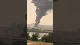 SONDAKİKA; İstanbul'da Fabrika'da Korkutan Yangın Hava Siyaha Büründü!!