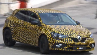 Renault Mégane 4 RS (2017) à fond sur le circuit F1 de Monaco